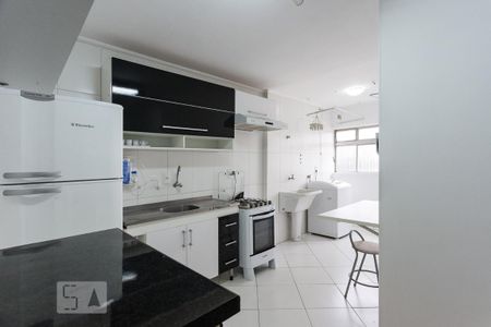 Apartamento para alugar com 80m², 2 quartos e 1 vaga Apartamento para alugar com 80m², 2 quartos e 1 vagaCozinha