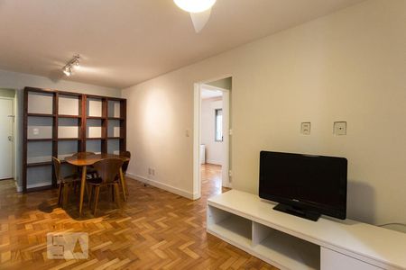 Sala de apartamento à venda com 2 quartos, 80m² em Moema, São Paulo