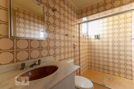 Apartamento para alugar com 80m², 2 quartos e 2 vagas Apartamento para alugar com 80m², 2 quartos e 2 vagasBanheiro