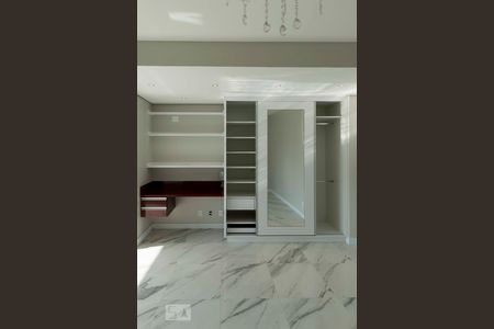 Studio à venda com 33m², 1 quarto e 1 vagaStudio (Armários)