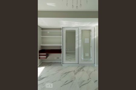 Studio à venda com 33m², 1 quarto e 1 vagaStudio (Armários)