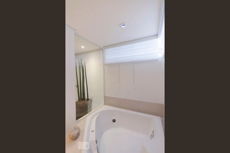 Apartamento à venda com 200m², 3 quartos e 1 vagaBanheiro Suíte