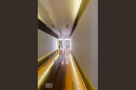 Apartamento à venda com 200m², 3 quartos e 1 vagaCorredor dos quartos