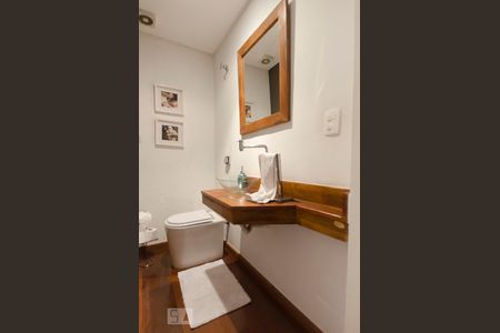 Apartamento à venda com 200m², 3 quartos e 1 vagaLavabo