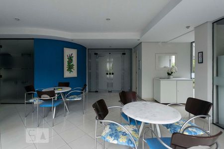 Apartamento para alugar com 42m², 1 quarto e 1 vagaÁrea comum - Salão de festas