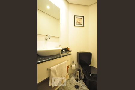 lavabo de apartamento para alugar com 3 quartos, 138m² em Vila Sônia, São Paulo