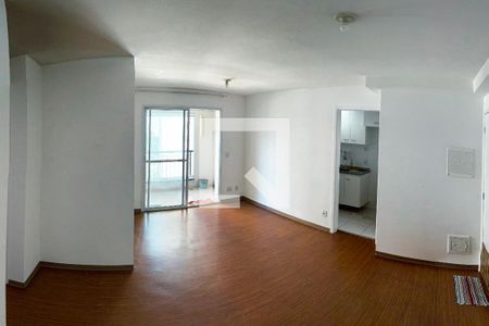 Sala de apartamento para alugar com 3 quartos, 64m² em Vila Suzana, São Paulo