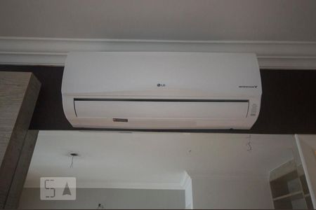 Sala de apartamento à venda com 2 quartos, 73m² em Vila Olímpia, São Paulo