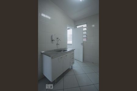 Cozinha de apartamento para alugar com 1 quarto, 45m² em Santo Amaro, São Paulo
