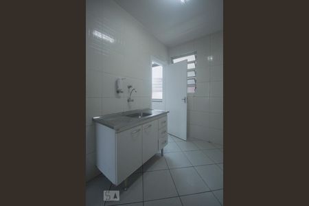 Cozinha de apartamento para alugar com 1 quarto, 75m² em Santo Amaro, São Paulo