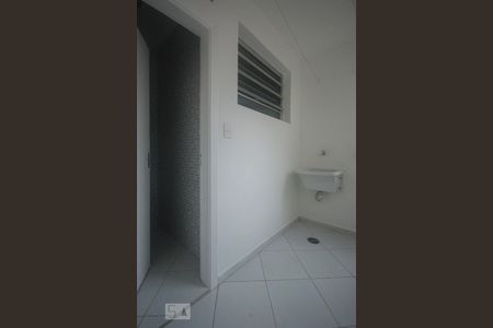Área Serviço de apartamento para alugar com 1 quarto, 45m² em Santo Amaro, São Paulo