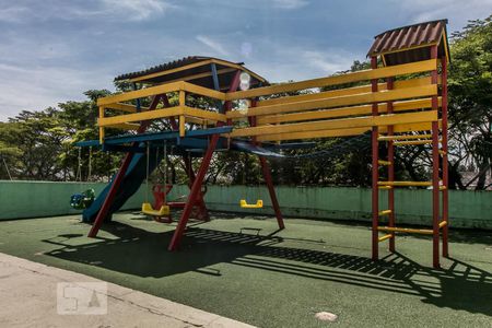 Apartamento à venda com 75m², 2 quartos e 1 vagaPlayground