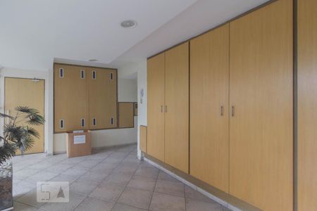 Apartamento para alugar com 65m², 2 quartos e 1 vagaEntrada