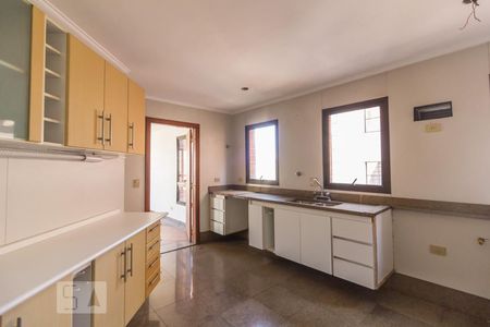 Apartamento para alugar com 360m², 4 quartos e 4 vagasCozinha