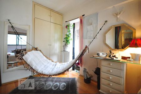 Apartamento para alugar com 53m², 1 quarto e 1 vagasuíte 