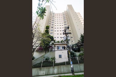 Apartamento para alugar com 80m², 3 quartos e 1 vaga Apartamento para alugar com 80m², 3 quartos e 1 vagaFachada