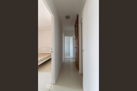 Corredor de apartamento para alugar com 3 quartos, 80m² em Vila Indiana, São Paulo