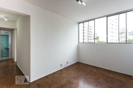 Sala de apartamento para alugar com 2 quartos, 50m² em Aclimação, São Paulo