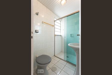 Banheiro de apartamento para alugar com 2 quartos, 50m² em Aclimação, São Paulo