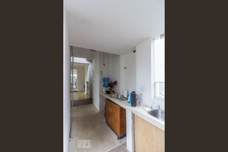 Cozinha de apartamento para alugar com 1 quarto, 95m² em República, São Paulo