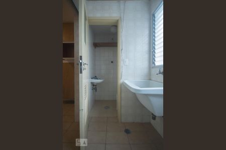 Apartamento à venda com 68m², 2 quartos e 1 vagaÁrea Serviço