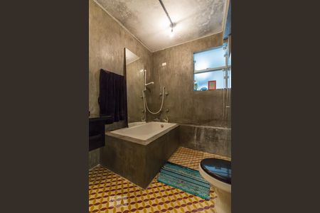 Apartamento à venda com 90m², 1 quarto e sem vaga Apartamento à venda com 90m², 1 quarto e sem vagaBanheiro