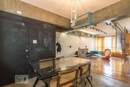 Apartamento à venda com 90m², 1 quarto e sem vaga Apartamento à venda com 90m², 1 quarto e sem vagaSala