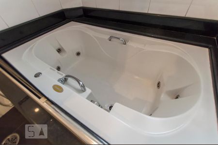 Apartamento para alugar com 145m², 3 quartos e 3 vagasBanheiro da suíte 3