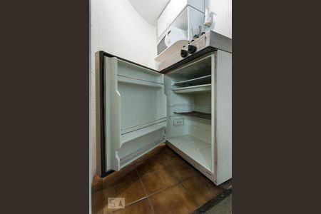 Cozinha de kitnet/studio para alugar com 1 quarto, 45m² em Liberdade, São Paulo