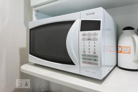 Cozinha de kitnet/studio para alugar com 1 quarto, 45m² em Liberdade, São Paulo