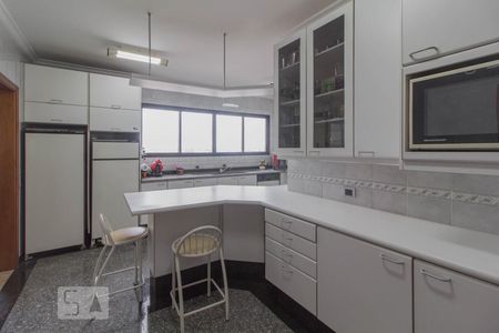 Apartamento para alugar com 280m², 4 quartos e 3 vagas Apartamento para alugar com 280m², 4 quartos e 3 vagasCozinha