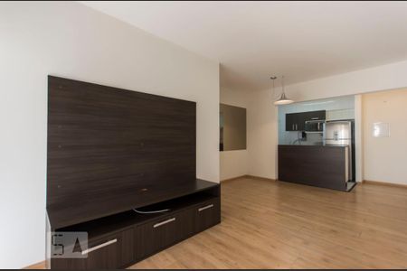 Sala de apartamento para alugar com 3 quartos, 93m² em Vila Romana, São Paulo