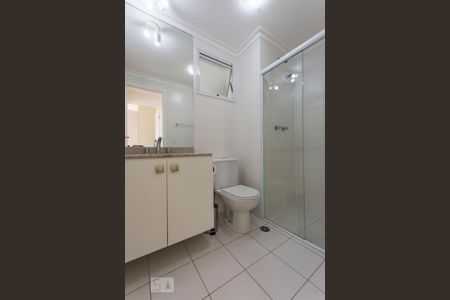 Banheiro de apartamento para alugar com 3 quartos, 93m² em Vila Romana, São Paulo