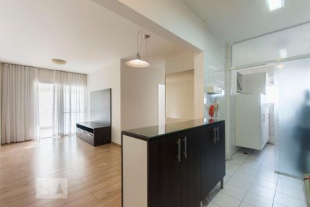 Sala/Cozinha de apartamento para alugar com 3 quartos, 93m² em Vila Romana, São Paulo