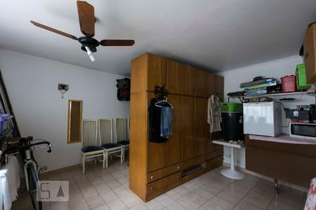 Casa à venda com 260m², 3 quartos e 2 vagasEdícula - Quarto de serviço 2