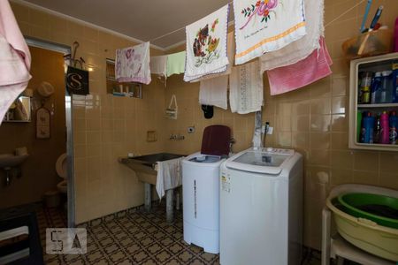 Casa à venda com 260m², 3 quartos e 2 vagasEdícula - Lavanderia