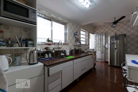 Casa à venda com 260m², 3 quartos e 2 vagasCozinha