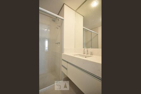 banheiro suíte de kitnet/studio para alugar com 1 quarto, 41m² em Brooklin Paulista, São Paulo