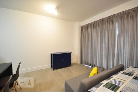 sala de kitnet/studio para alugar com 1 quarto, 41m² em Brooklin Paulista, São Paulo