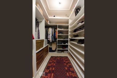 Casa à venda com 240m², 3 quartos e 1 vagaSuíte 3