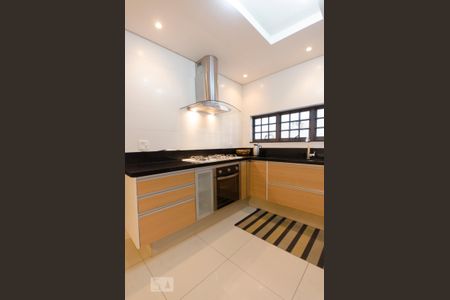 Cozinha de casa à venda com 3 quartos, 240m² em Sumaré, São Paulo