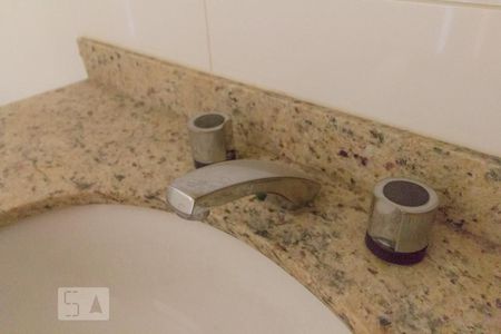 Apartamento à venda com 135m², 3 quartos e 3 vagas Apartamento à venda com 135m², 3 quartos e 3 vagasBanheiro Quarto 3