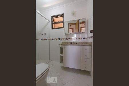 Banheiro de apartamento à venda com 3 quartos, 135m² em Jardim da Saúde, São Paulo