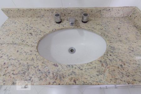 Banheiro de apartamento à venda com 3 quartos, 135m² em Jardim da Saúde, São Paulo