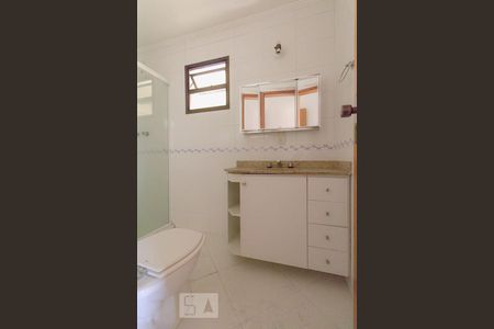 Apartamento à venda com 135m², 3 quartos e 3 vagas Apartamento à venda com 135m², 3 quartos e 3 vagasBanheiro Quarto 3