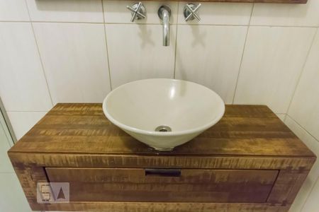 Apartamento à venda com 145m², 3 quartos e sem vaga Apartamento à venda com 145m², 3 quartos e sem vagaBanheiro