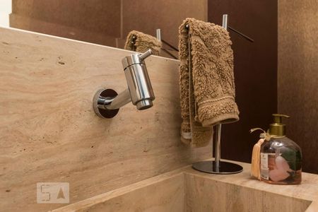 Lavabo (Torneira) de apartamento para alugar com 3 quartos, 130m² em Chácara Inglesa, São Paulo