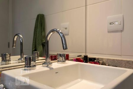 Apartamento para alugar com 130m², 3 quartos e 3 vagasQuarto 3 - Suíte/ Banheiro (Torneira)