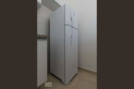 Cozinha (Geladeira) de apartamento para alugar com 1 quarto, 30m² em Vila São José (ipiranga), São Paulo
