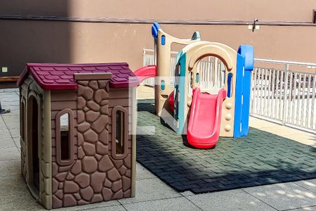 Apartamento para alugar com 102m², 3 quartos e 2 vagasÁrea Comum - Playground